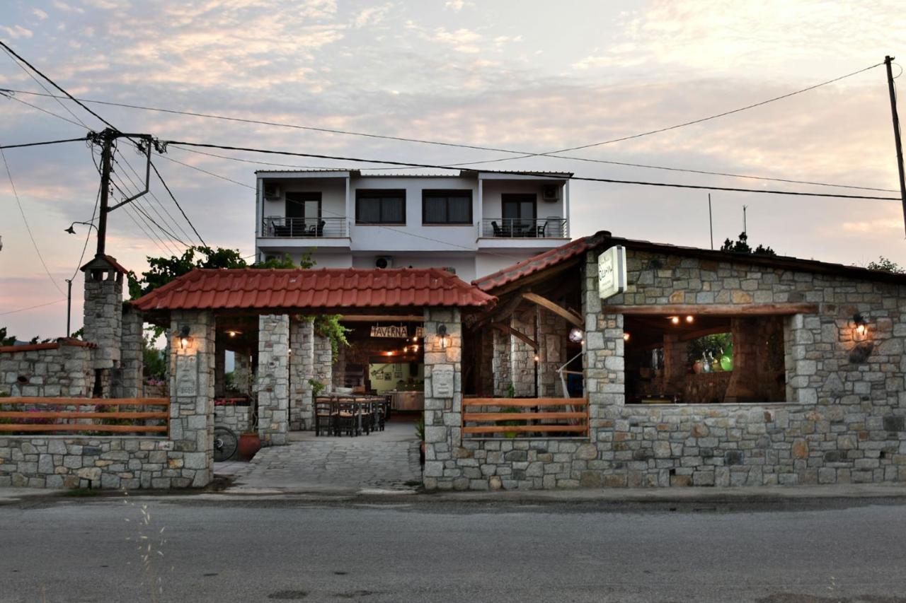 Theano Studios Paralia Sikias Buitenkant foto