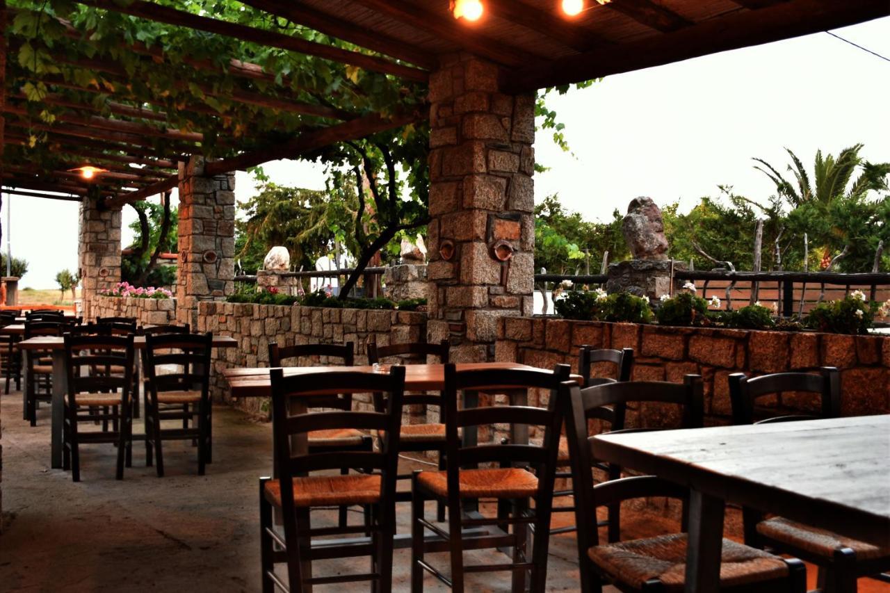 Theano Studios Paralia Sikias Buitenkant foto