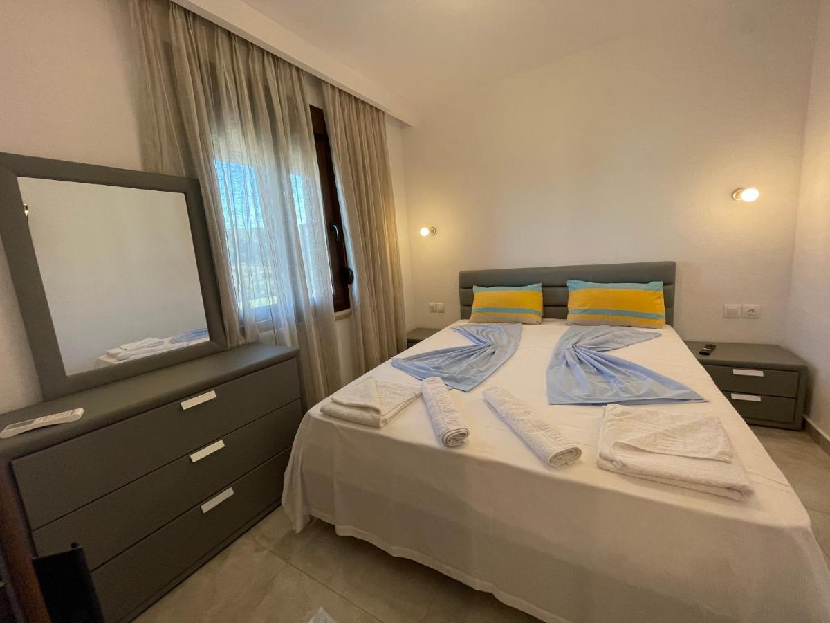 Theano Studios Paralia Sikias Buitenkant foto