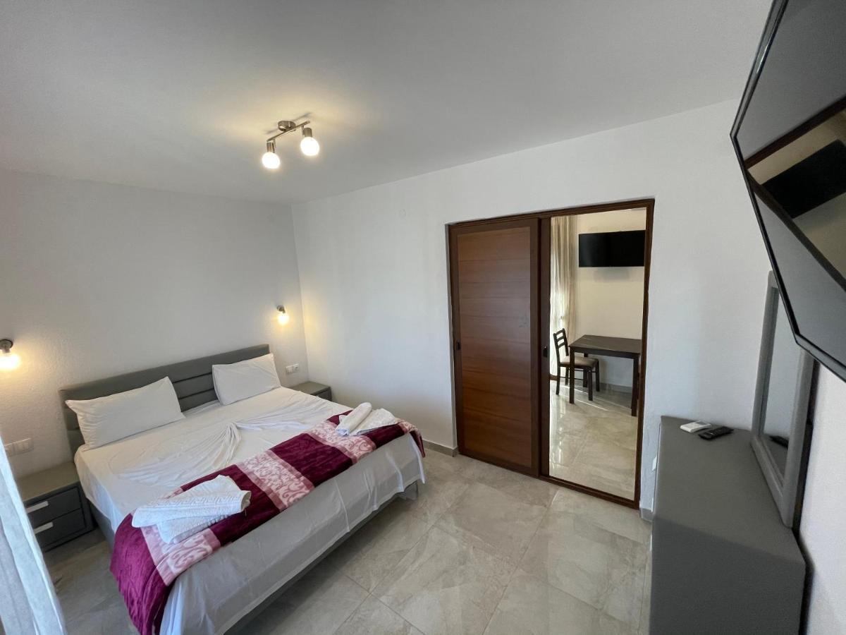 Theano Studios Paralia Sikias Buitenkant foto
