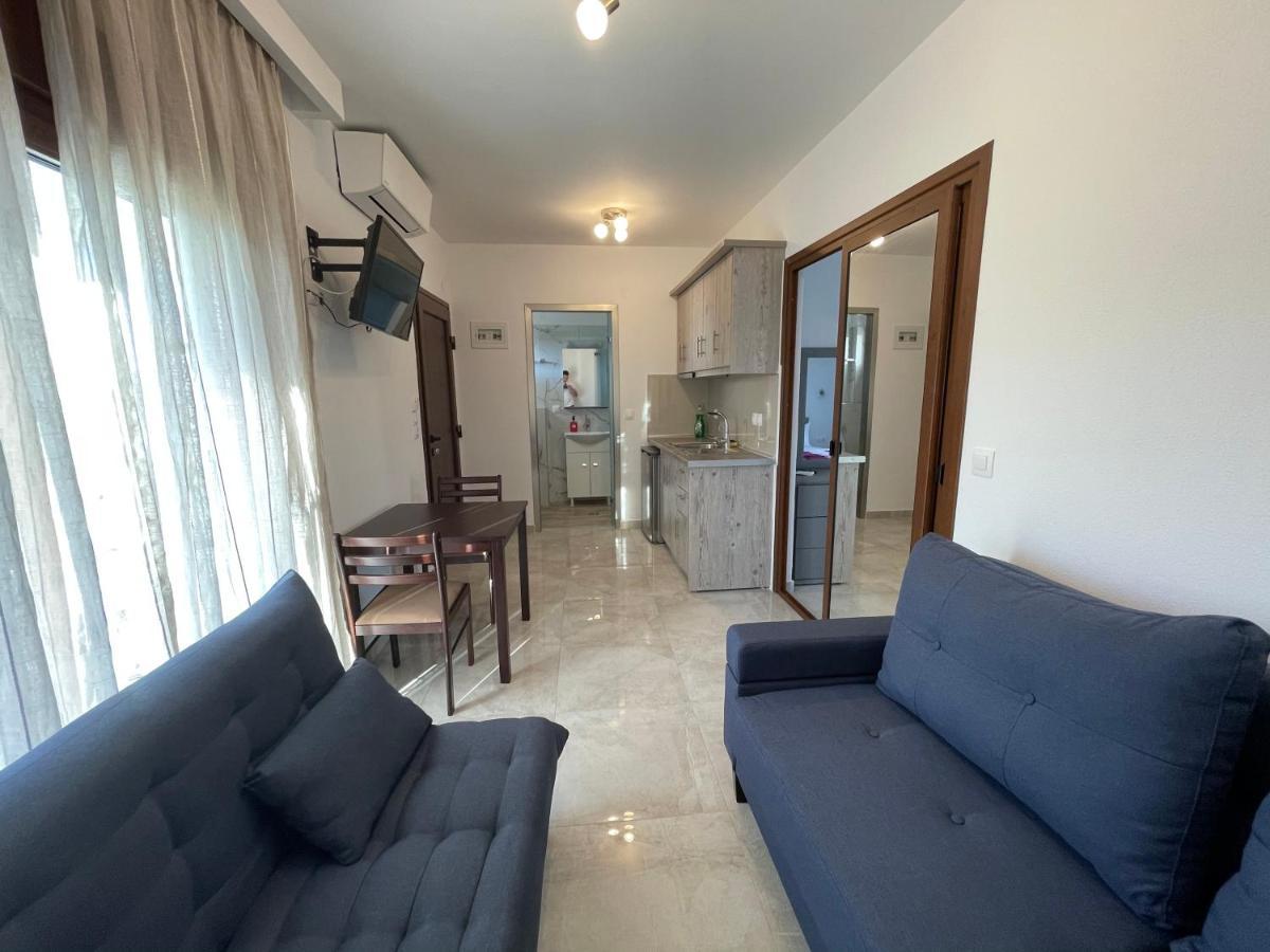 Theano Studios Paralia Sikias Buitenkant foto
